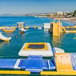בית הארחה Located Melina 2 Escape קלמאטה