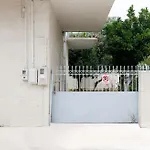 Located Melina 2 Escape קלמאטה