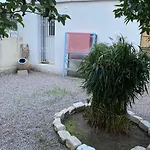 Located Melina 2 Escape 3*