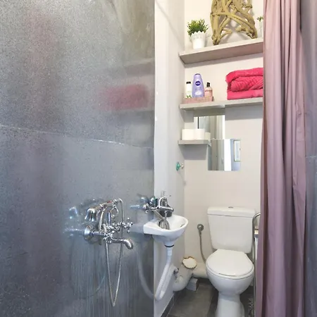 Located Melina 2 Escape Kalamata