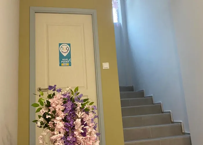 Located Melina 2 Escape קלמאטה