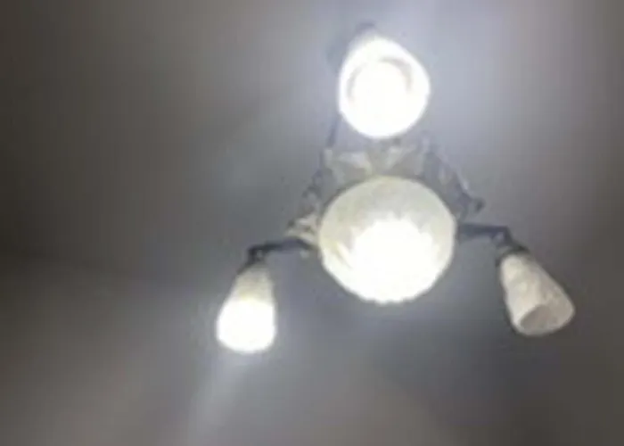 Located Melina 2 Escape בית הארחה