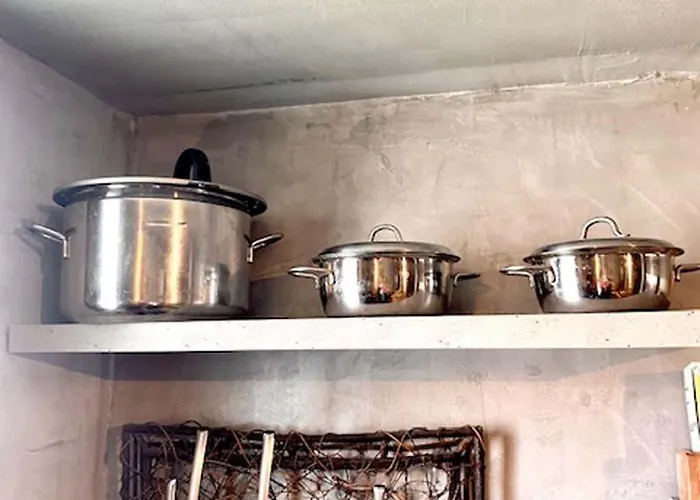 Located Melina 2 Escape בית הארחה קלמאטה